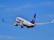 GNV annonce une nouvelle promotion à -40% pour l’été : Voyagez en Algérie avec des billets d’avion abordables Family enjoying affordable Algeria flight with GNV during summer