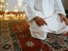 La sanitisation dans le cadre de la fête musulmane de l’Aïd el-Kebir : un point de vue pour les lecteurs maghrébins en diaspora Famille en prière autour d'un agneau de l'Aïd el-Kebir dans une salle sanitaire