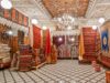 Odyssée Berbère : l’artisanat berbère transformé en boutique Odyssée Berbère boutique interieure avec produits d'artisanat maghrébin sur les étagères