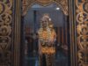 Assister à un mariage traditionnel au musée ecomusée : Retrouver nos racines maghrébines Couple marié au musée ecomusée, décoration traditionnelle maghrébine