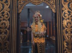 Assister à un mariage traditionnel au musée ecomusée : Retrouver nos racines maghrébines Couple marié au musée ecomusée, décoration traditionnelle maghrébine