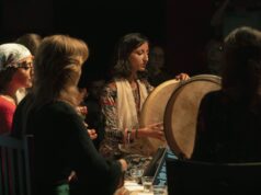 Naïma Ababsa, Grande Dame du Chaâbi Algérien : Un Hommage Retrospectif Naïma Ababsa en concert, artiste de chaabi algérien célèbre