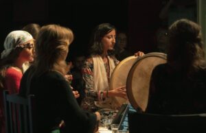 Naïma Ababsa, Grande Dame du Chaâbi Algérien : Un Hommage Retrospectif Naïma Ababsa en concert, artiste de chaabi algérien célèbre