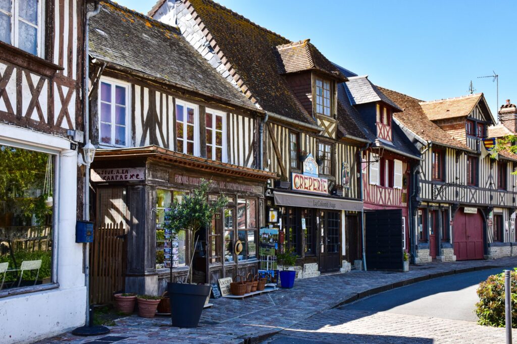 Nouvelle boutique d’artisanat marocain ouverte à Cherbourg-en-Cotentin : découverte