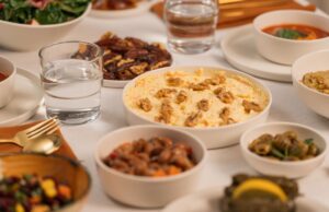8 soupes maghrébines absolument à découvrir pendant le Ramadan 8 soupes maghrébines servies pour un Ramadan traditionnel familial