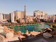 L’ONMT fait rayonner la marque Maroc depuis Las Vegas : un nouvel éclat pour le tourisme maghrébin en diaspora ONMT Maroc rayonnant depuis Las Vegas avec des images de la ville et du désert marocain