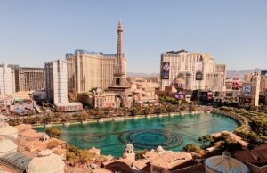 L’ONMT fait rayonner la marque Maroc depuis Las Vegas : un nouvel éclat pour le tourisme maghrébin en diaspora ONMT Maroc rayonnant depuis Las Vegas avec des images de la ville et du désert marocain