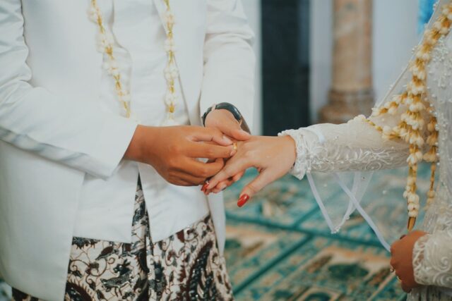 Traditional Maghrebi wedding at Ecomusée, couples in traditional attire, dancing and celebrating