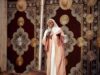 Vanessa Branson souligne le rayonnement international du Maroc : Une invitation aux Maghrébins de la diaspora à s’engager Vanessa Branson devant un drapeau marocain en train de donner un discours