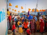 Célébrer l’Aïd el-Kébir : concilier tradition et réglementation en France Family celebrating Aid el-Kebir in France with traditional food and decorations