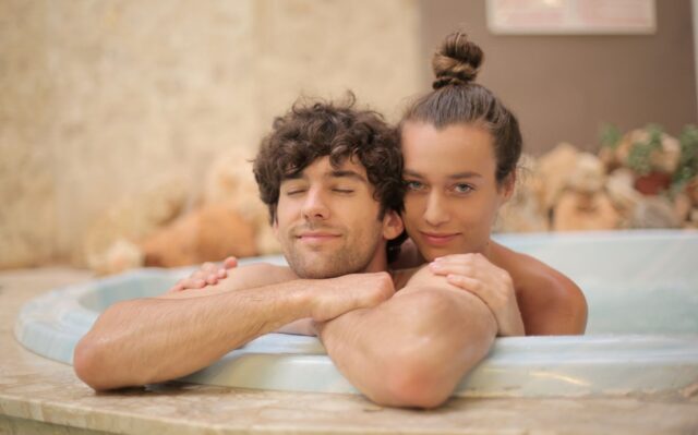 Top 5 des meilleurs spas à Paris 5 luxueux spas dans un élegant Paris, offrant une atmosphère de détente et de repos
