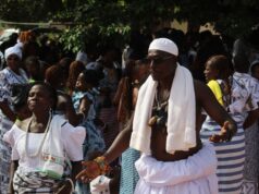 Célébration de l’Aïd el-Kébir : comment concilier tradition et réglementation Musulmans dans la diaspora Maghrébine célébrant l'Aïd el-Kebir