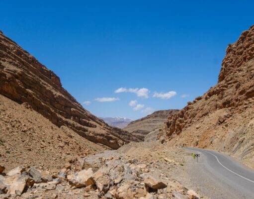 Le gazoduc Maghreb-Europe : Impact économique sur le Maroc et perspectives de croissance Gazoduc Maghreb-Europe pipeline transporting natural gas in Morocco