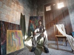 Taoufik Behi : L’artiste tunisien réinventant la culture Taoufik Behi, a Tunisian artist showcasing his artwork