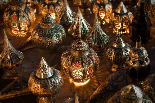 Fontainebleau festival featuring Moroccan artifacts and fashion