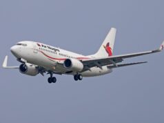 Air Algérie : 30% de réduction pour les expatriés marocains avec l’offre Djalia Air Algérie plane with Moroccan flag on tail, offering 30% discount to expatriates