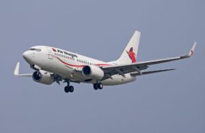 Air Algérie : 30% de réduction pour les expatriés marocains avec l’offre Djalia Air Algérie plane with Moroccan flag on tail, offering 30% discount to expatriates