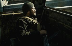 L’ex-combattant de Daesh : l’Algérie refuse son retour Ex-combattant de Daesh devant une porte de l'Algérie