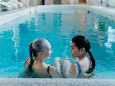 Les Estables : le spa privé réuni sous l’enseigne Mézenc Spa – Un paradis pour les vacances maghrébines en France Famille maghrébine en détente au spa privé Mézenc Spa à Les Estables en France