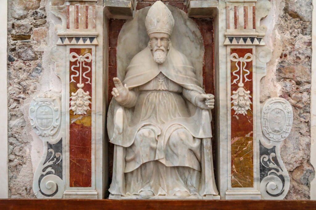 Le pape Léon XIV visite l’Algérie : un voyage apostolique historique
