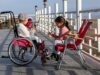 Millions d’enfants handicapés en France encore privés de scolarité adaptée : une situation alarmante Enfants handicapés dans une classe spécialisée en France