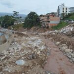 Récupération progressive de l’école par les enfants népalais après les inondations : un appel à l’action