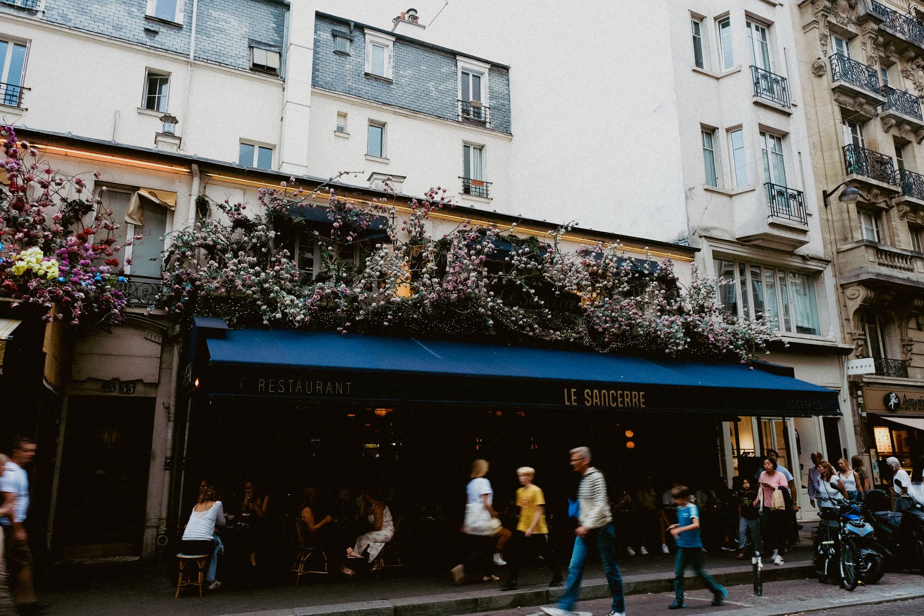 Ségolène Royal dînant dans un restaurant algérien à Paris