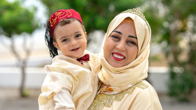 Tunisie thermalisme familial Famille se détendant dans un établissement de thermalisme en Tunisie