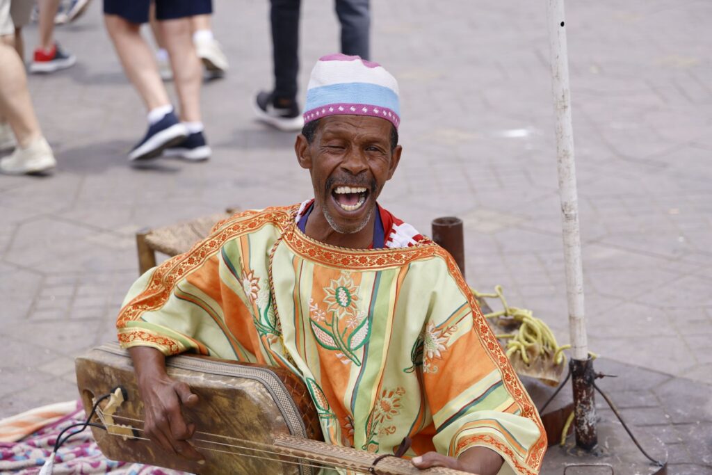 La musique raï et gnawa : histoire et artistes majeurs