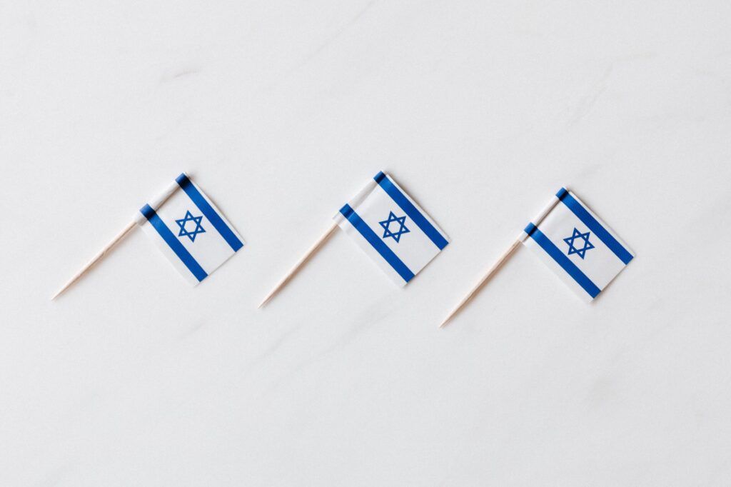 Enquête spéciale : les publicités d’une société israélienne circulent encore en Algérie – Comment protéger votre vie numérique