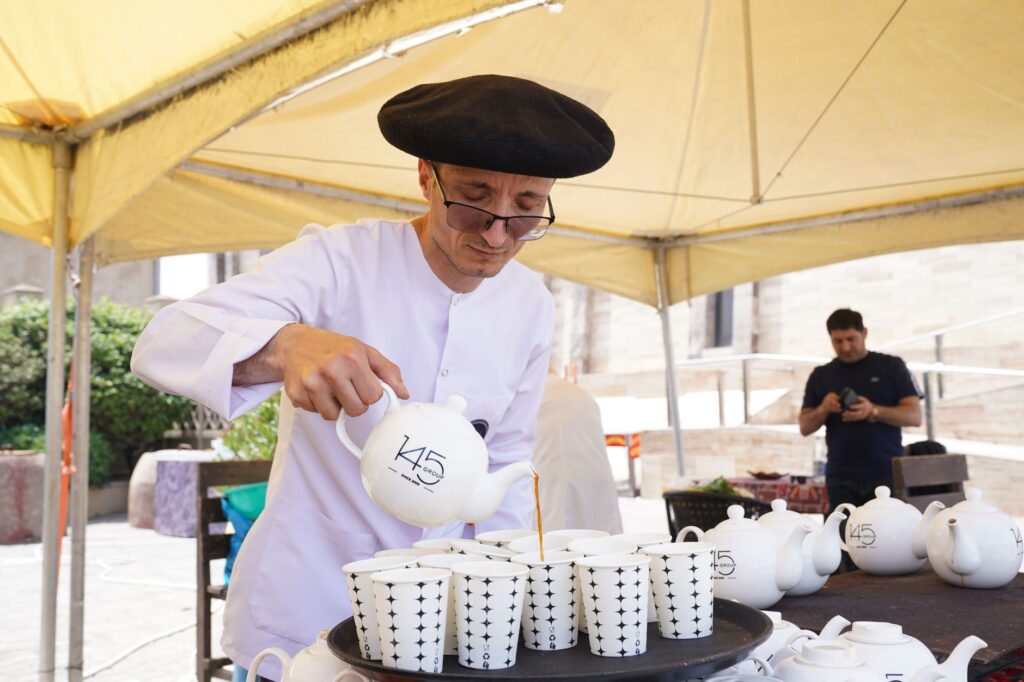 Le thé au Royal Mansour Casablanca : la mode marocaine du café thé revisité