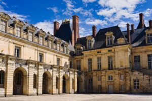 Fontainebleau : Le festival de l’histoire de l’art célèbre la mode marocaine