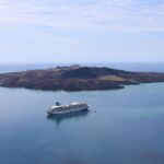Carole Bouquet : Explorer l’île volcanique de la Méditerranée