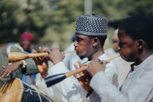 Le Chaâbi célèbre sa relève entre hommages et musique : les nouvelles générations réinventent l’histoire du genre