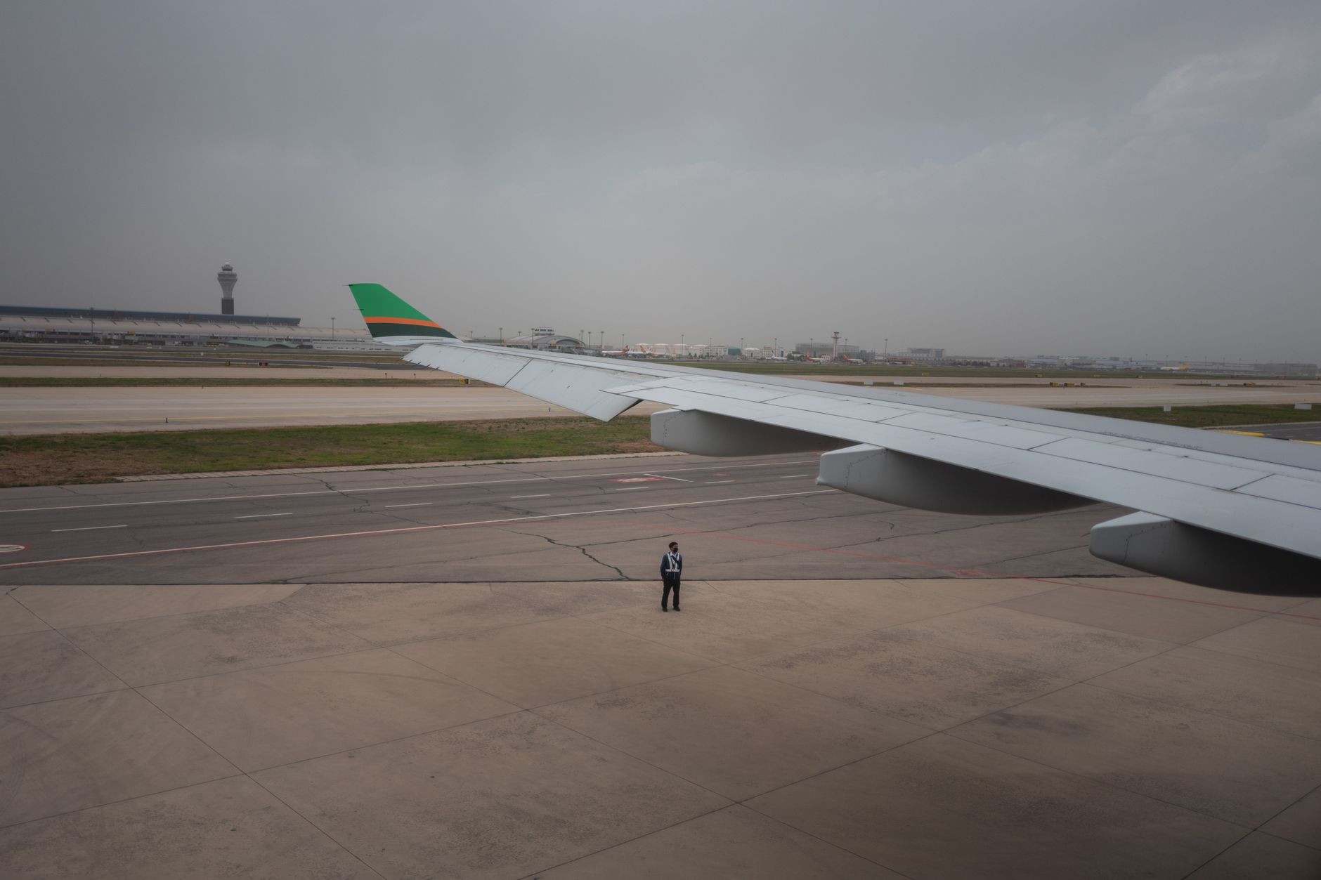 Passengers boarding Air Algérie plane at Timimoun airport, Algeria