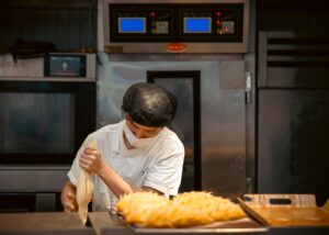 Mercotte rejoint la version algérienne de Le Meilleur Pâtissier : un nouvel épisode pour la diaspora maghrébine