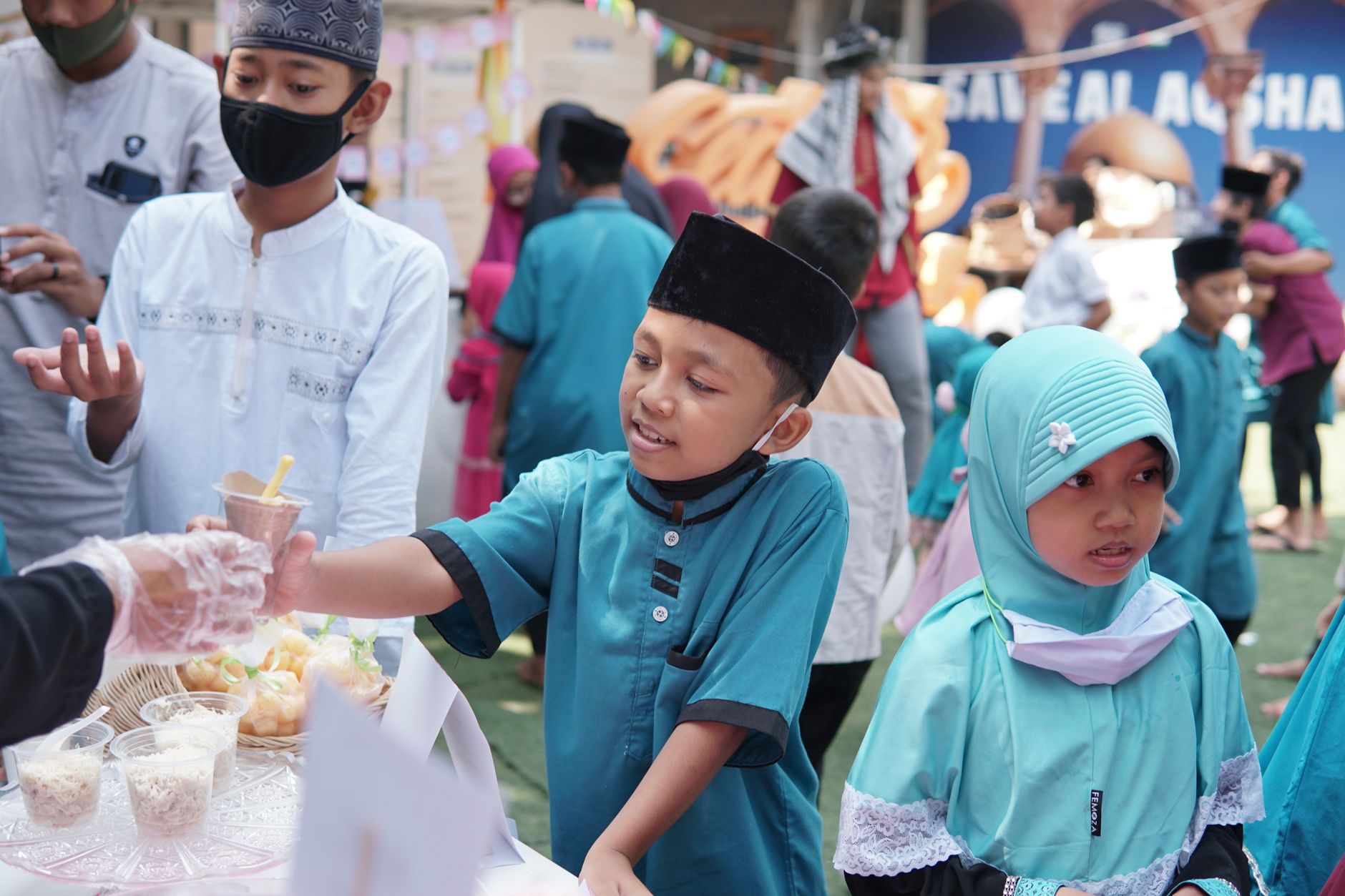 Famille maghrébine réunie pour la fête du ramadan