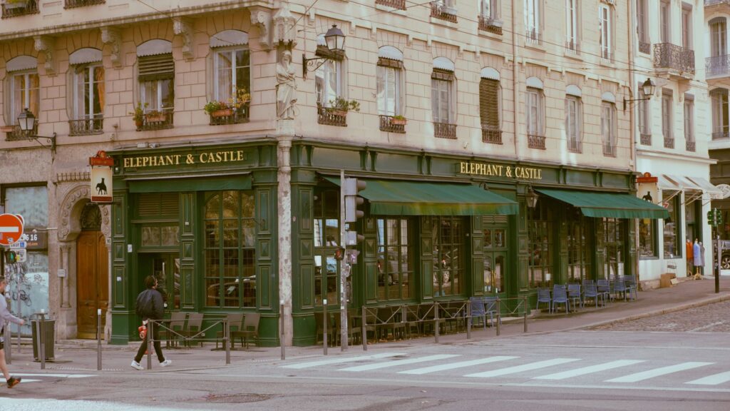 Un restaurant lyonnais sublime la cuisine algérienne et alsacienne : un nouvel horizon gastronomique à découvrir
